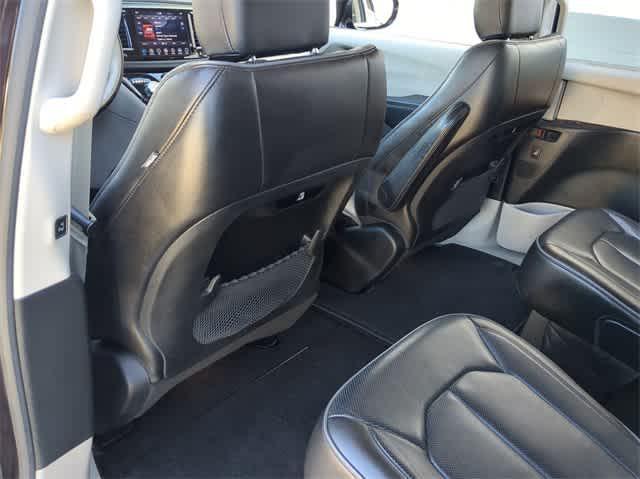 used 2018 Chrysler Pacifica car, priced at $23,811