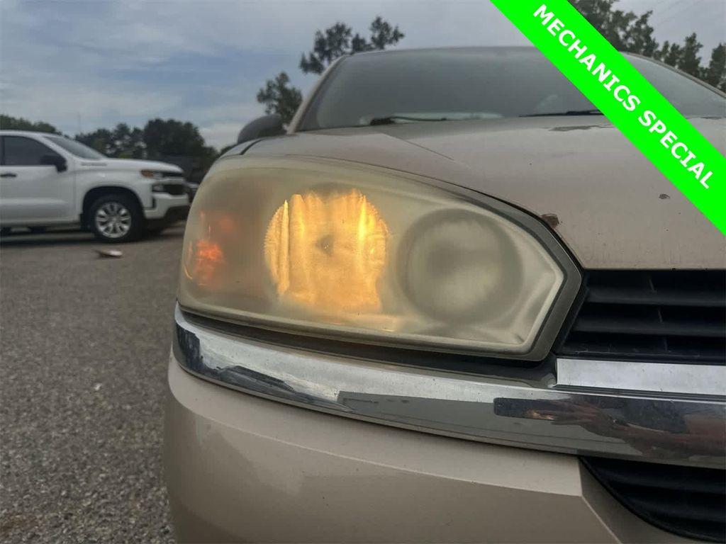 used 2004 Chevrolet Malibu car, priced at $1,225