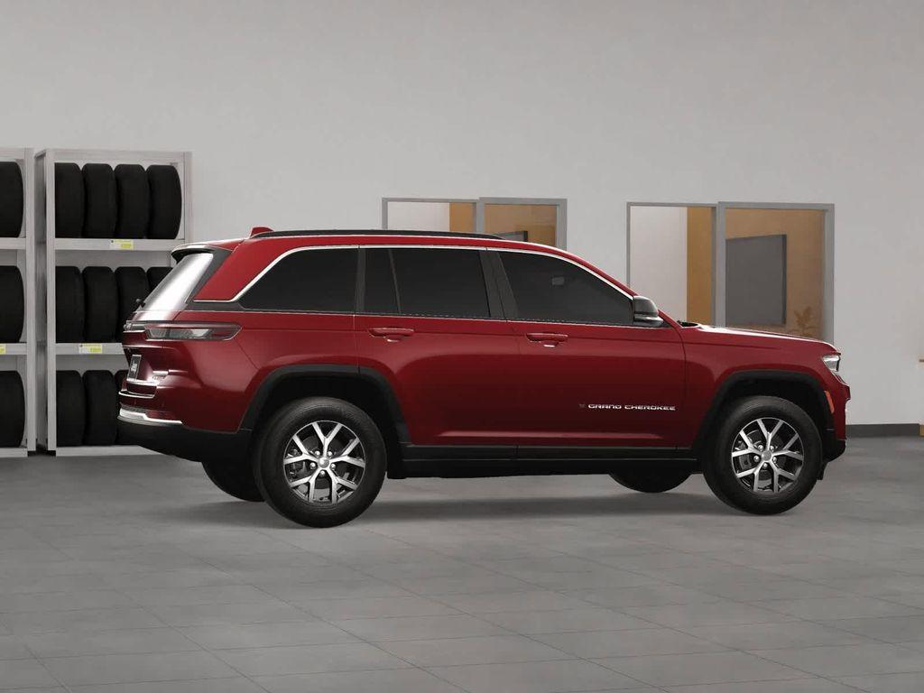 new 2025 Jeep Grand Cherokee car, priced at $44,724