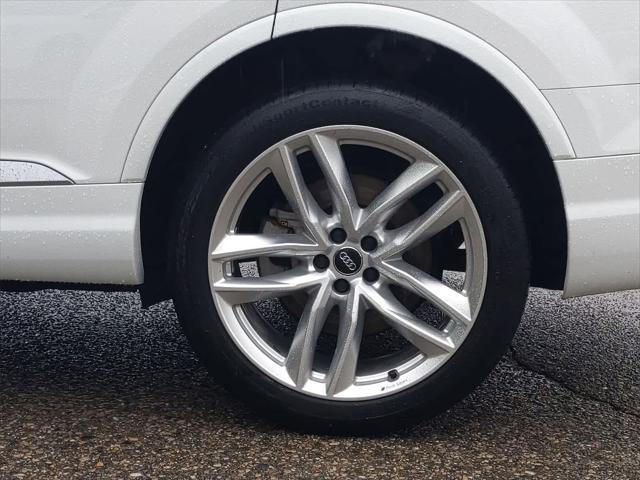 used 2018 Audi Q7 car, priced at $22,300