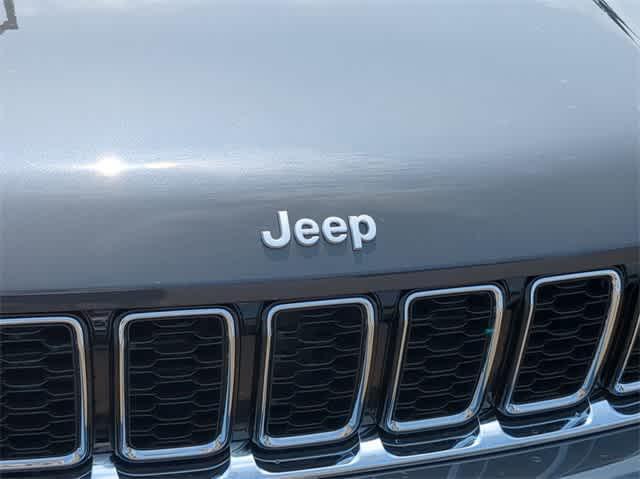 new 2024 Jeep Grand Cherokee car, priced at $49,604