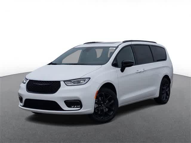 new 2024 Chrysler Pacifica car, priced at $50,874