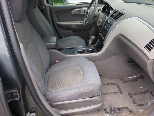 used 2011 Chevrolet Traverse car, priced at $3,775