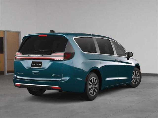 new 2025 Chrysler Pacifica Hybrid car, priced at $55,817