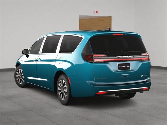 new 2025 Chrysler Pacifica Hybrid car, priced at $55,817