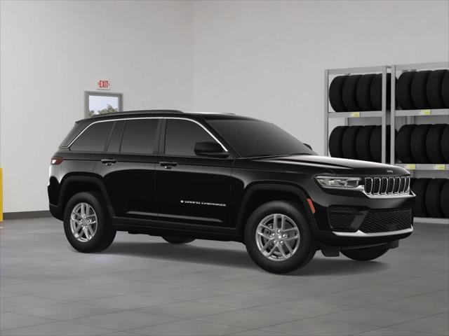 new 2025 Jeep Grand Cherokee car, priced at $43,970