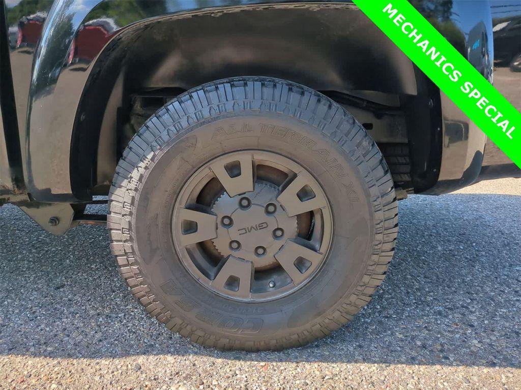 used 2006 GMC Canyon car, priced at $1,975