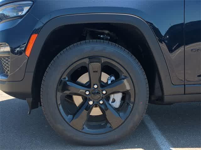 new 2024 Jeep Grand Cherokee car, priced at $49,939