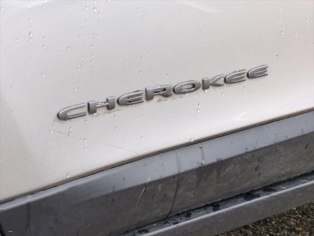 used 2019 Jeep Cherokee car, priced at $15,525