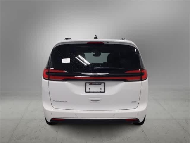 new 2024 Chrysler Pacifica car, priced at $53,821