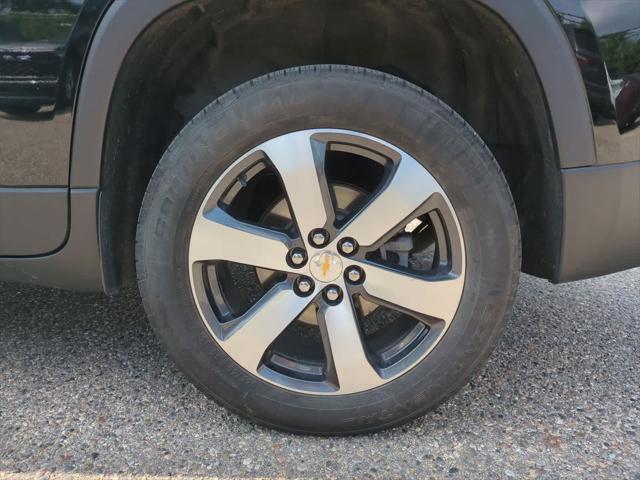 used 2022 Chevrolet Traverse car, priced at $31,975