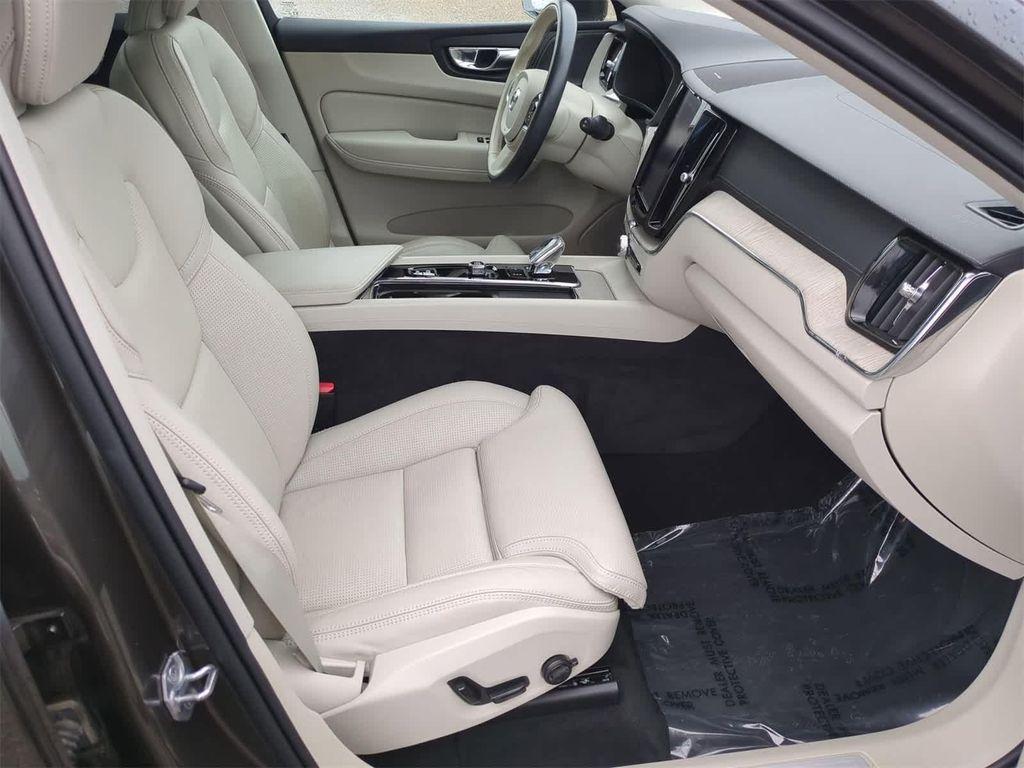 used 2022 Volvo XC60 car, priced at $34,800