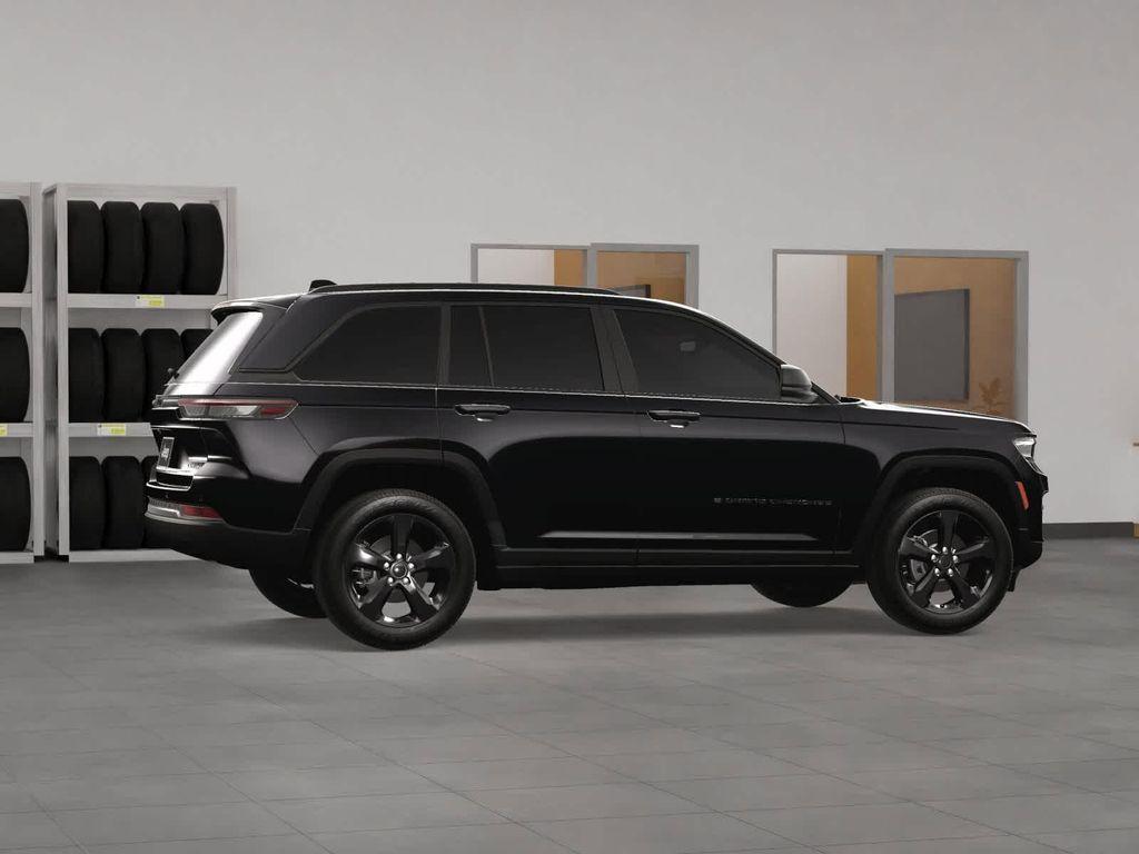 new 2025 Jeep Grand Cherokee car, priced at $49,204