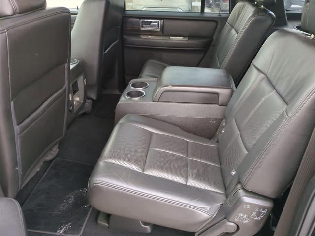 used 2010 Lincoln Navigator car, priced at $6,000