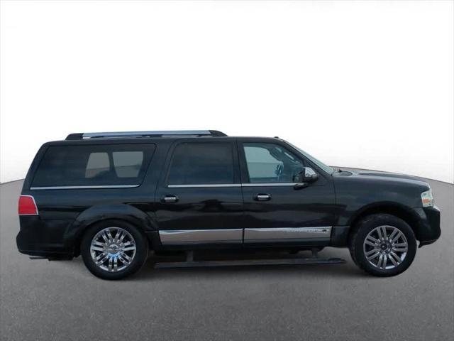 used 2010 Lincoln Navigator car, priced at $6,000