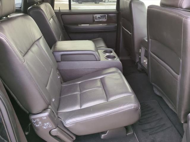 used 2010 Lincoln Navigator car, priced at $6,000