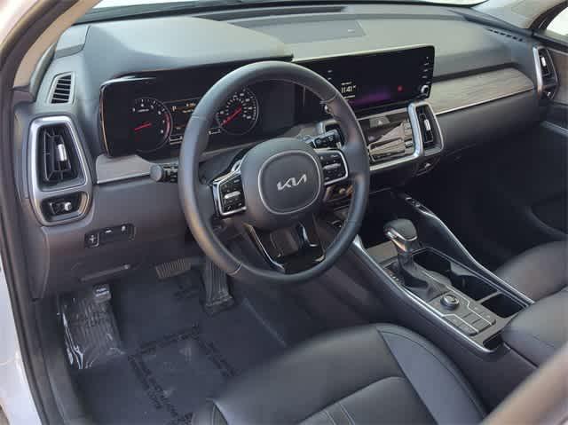 used 2023 Kia Sorento car, priced at $30,400