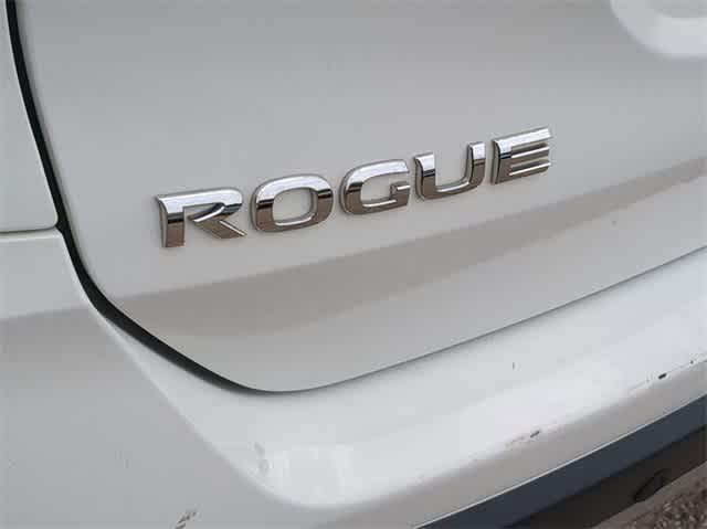 used 2019 Nissan Rogue car, priced at $13,875