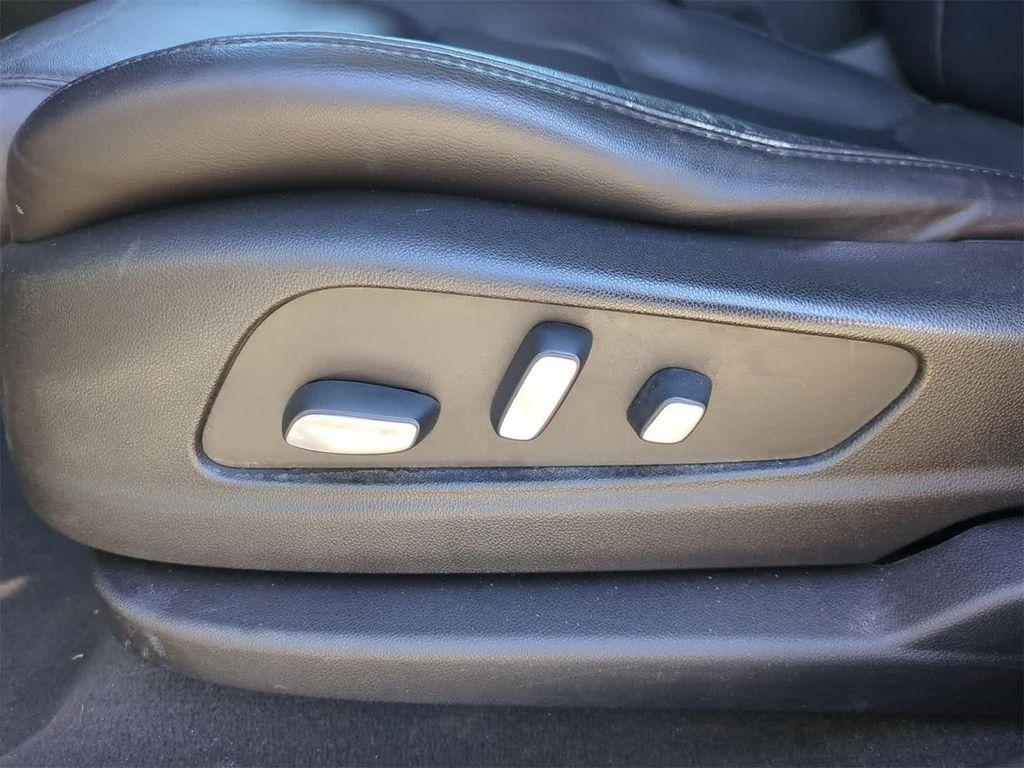 used 2017 Cadillac XT5 car, priced at $17,675