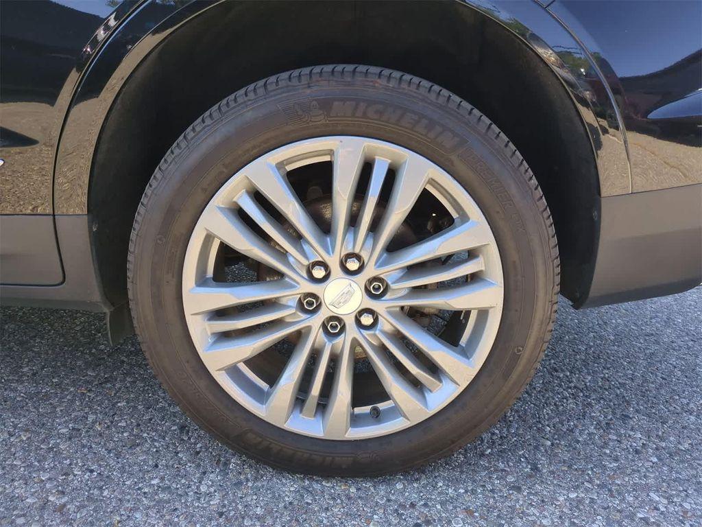 used 2017 Cadillac XT5 car, priced at $17,675