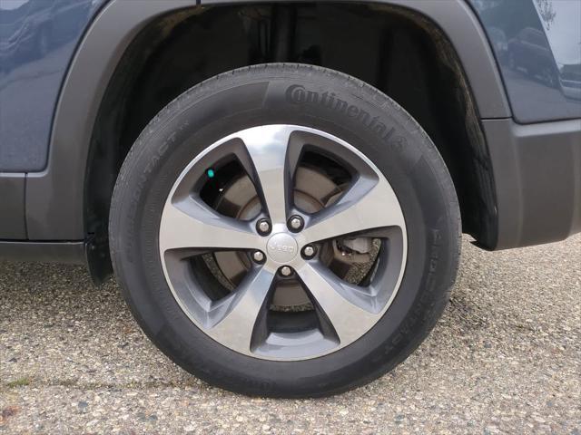 used 2019 Jeep Cherokee car, priced at $19,250
