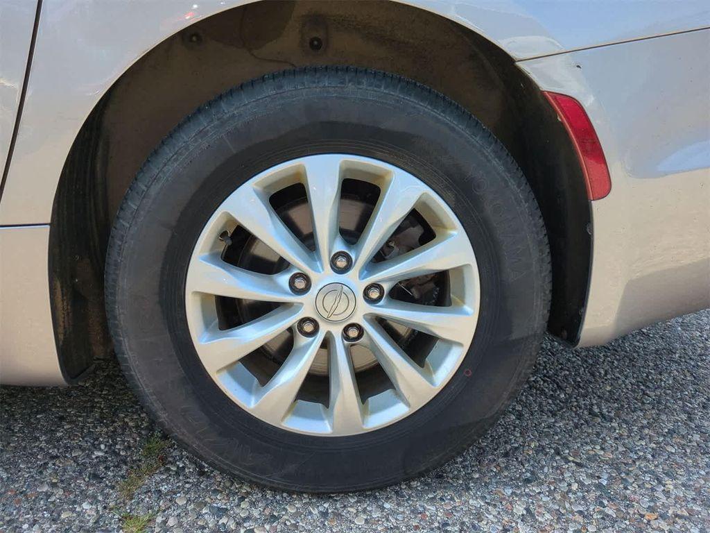 used 2018 Chrysler Pacifica car, priced at $18,950