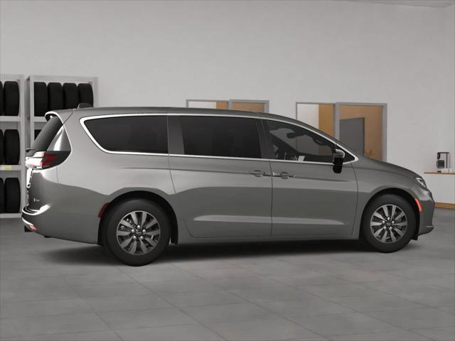 new 2025 Chrysler Pacifica Hybrid car, priced at $55,817