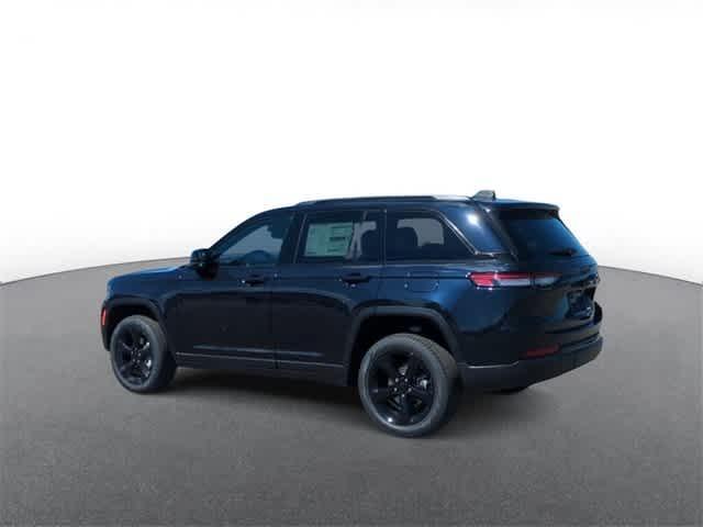 new 2024 Jeep Grand Cherokee car, priced at $49,939