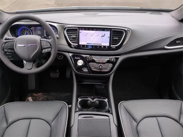 new 2024 Chrysler Pacifica car, priced at $46,106