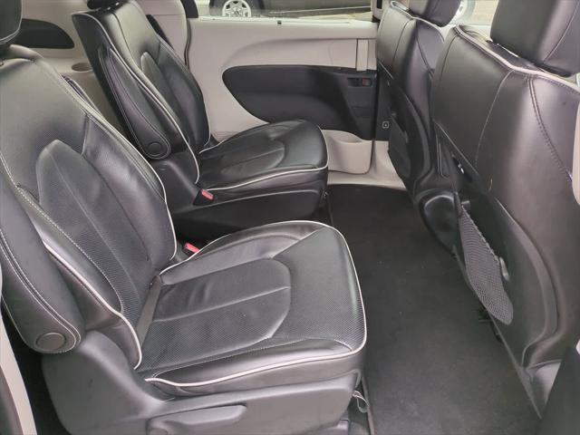 used 2021 Chrysler Pacifica Hybrid car, priced at $29,000