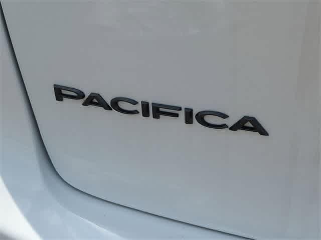 new 2024 Chrysler Pacifica car, priced at $42,062