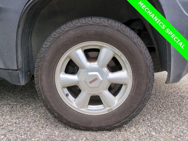 used 2004 GMC Envoy car, priced at $3,875
