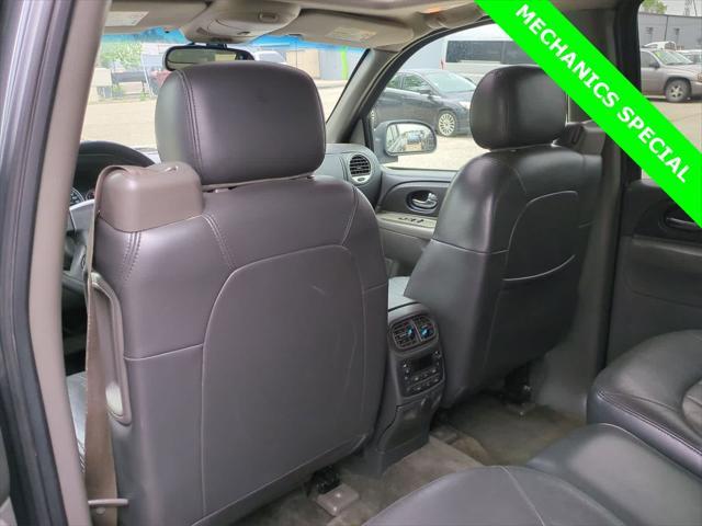 used 2004 GMC Envoy car, priced at $3,875
