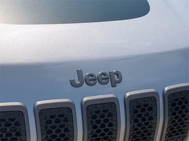 used 2021 Jeep Cherokee car, priced at $27,600