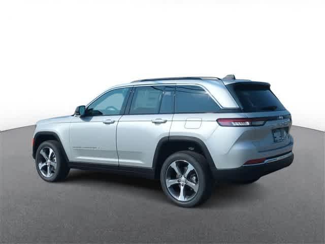 new 2024 Jeep Grand Cherokee car, priced at $49,604