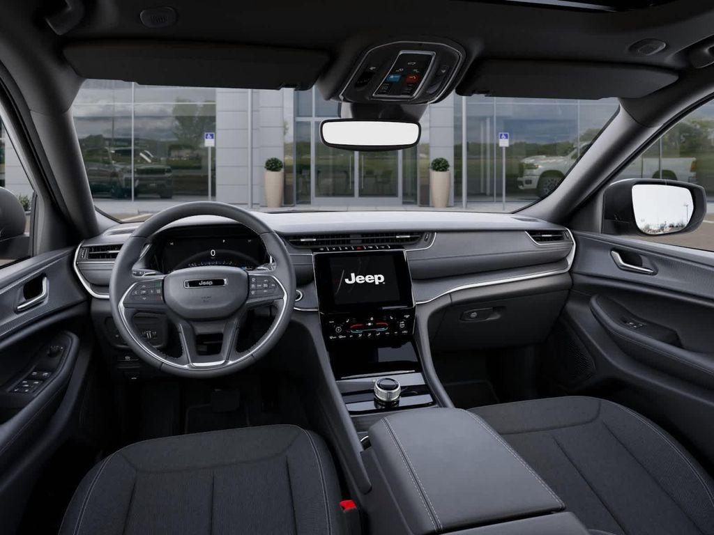 new 2025 Jeep Grand Cherokee car, priced at $41,436