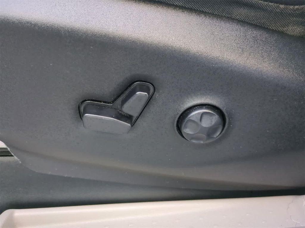 used 2018 Chrysler Pacifica car, priced at $15,900