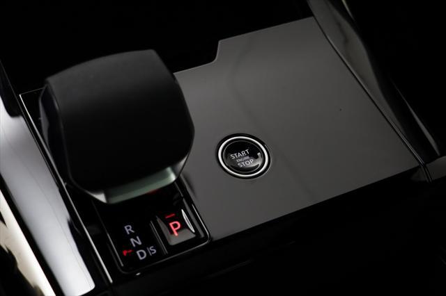 new 2025 Land Rover Range Rover Sport car, priced at $95,735