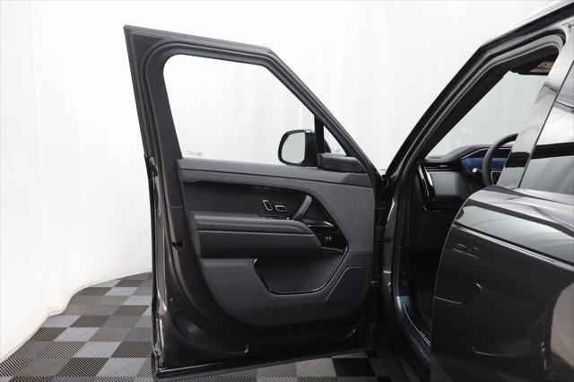 new 2025 Land Rover Range Rover Sport car, priced at $95,735
