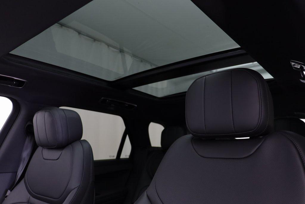 new 2025 Land Rover Range Rover Sport car, priced at $91,155