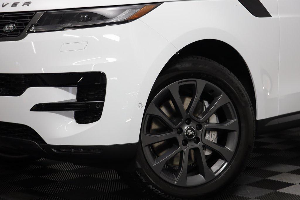 new 2025 Land Rover Range Rover Sport car, priced at $91,155