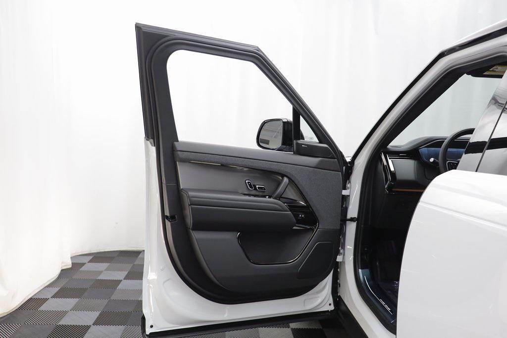 new 2025 Land Rover Range Rover Sport car, priced at $91,155