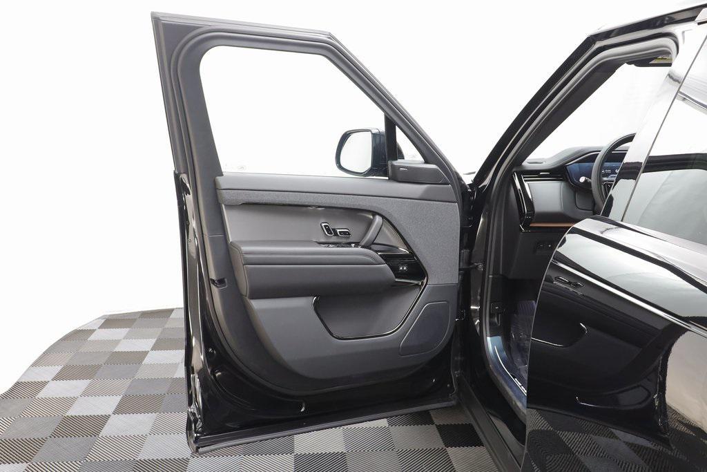 new 2025 Land Rover Range Rover Sport car, priced at $100,100