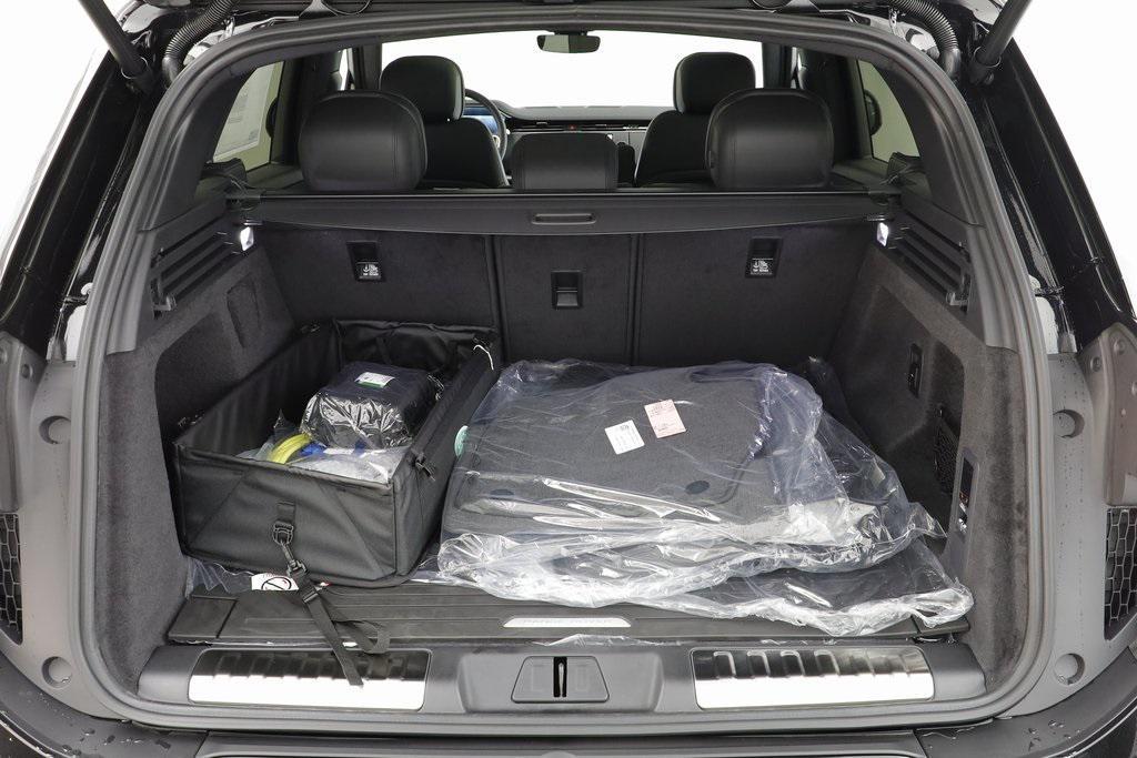 new 2025 Land Rover Range Rover Sport car, priced at $100,100