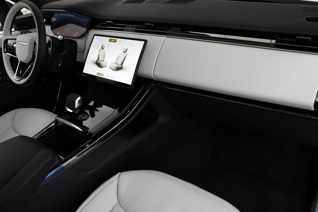 new 2025 Land Rover Range Rover Sport car, priced at $127,535