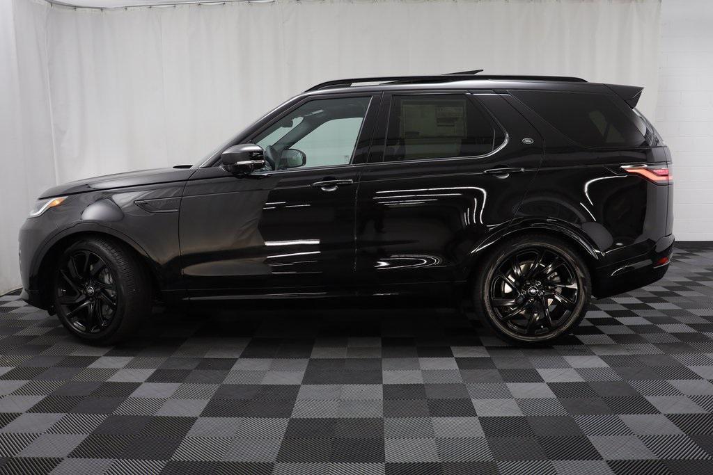 new 2025 Land Rover Discovery car, priced at $76,318