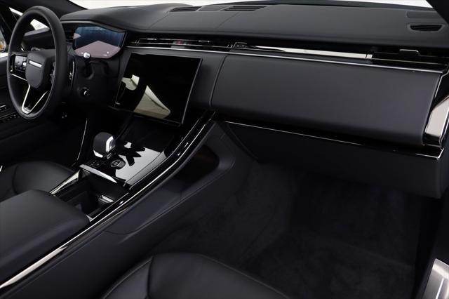 new 2025 Land Rover Range Rover Sport car, priced at $115,620