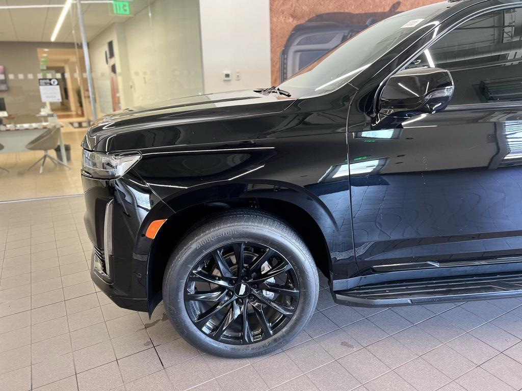 used 2021 Cadillac Escalade ESV car, priced at $65,881