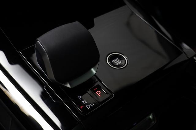 new 2025 Land Rover Range Rover Sport car, priced at $104,895
