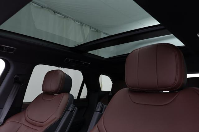 new 2025 Land Rover Range Rover Sport car, priced at $104,895
